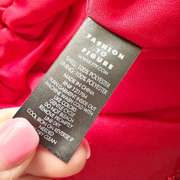 Fashion To Figure Red Sequin V Neck Halter Party Jumpsuit women’s plus size 0X - Picture 12 of 12